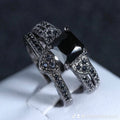 Morticia x Gómez rings (Sold separately)PREORDER