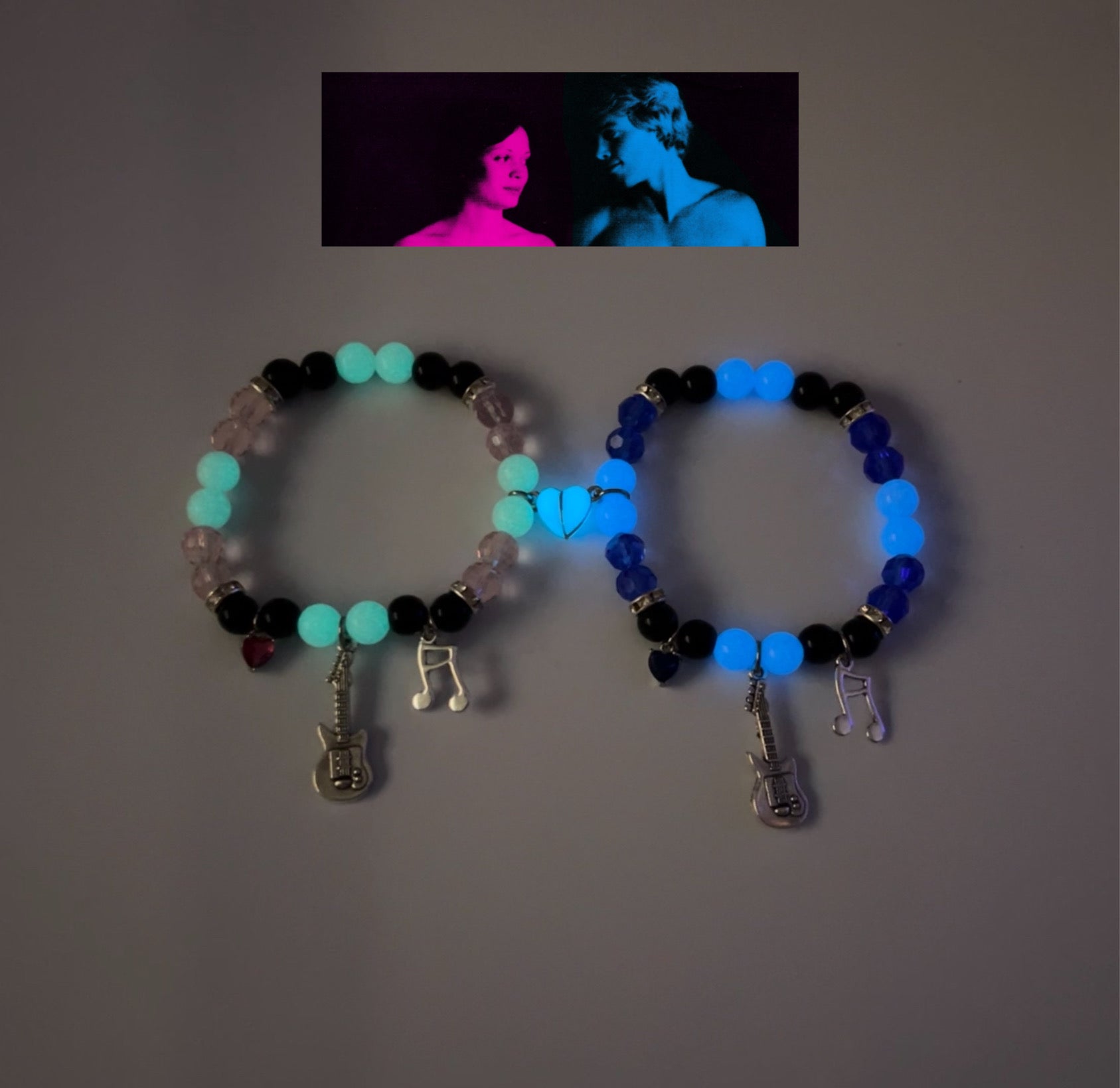 Pulseiras combinando da TV Girl